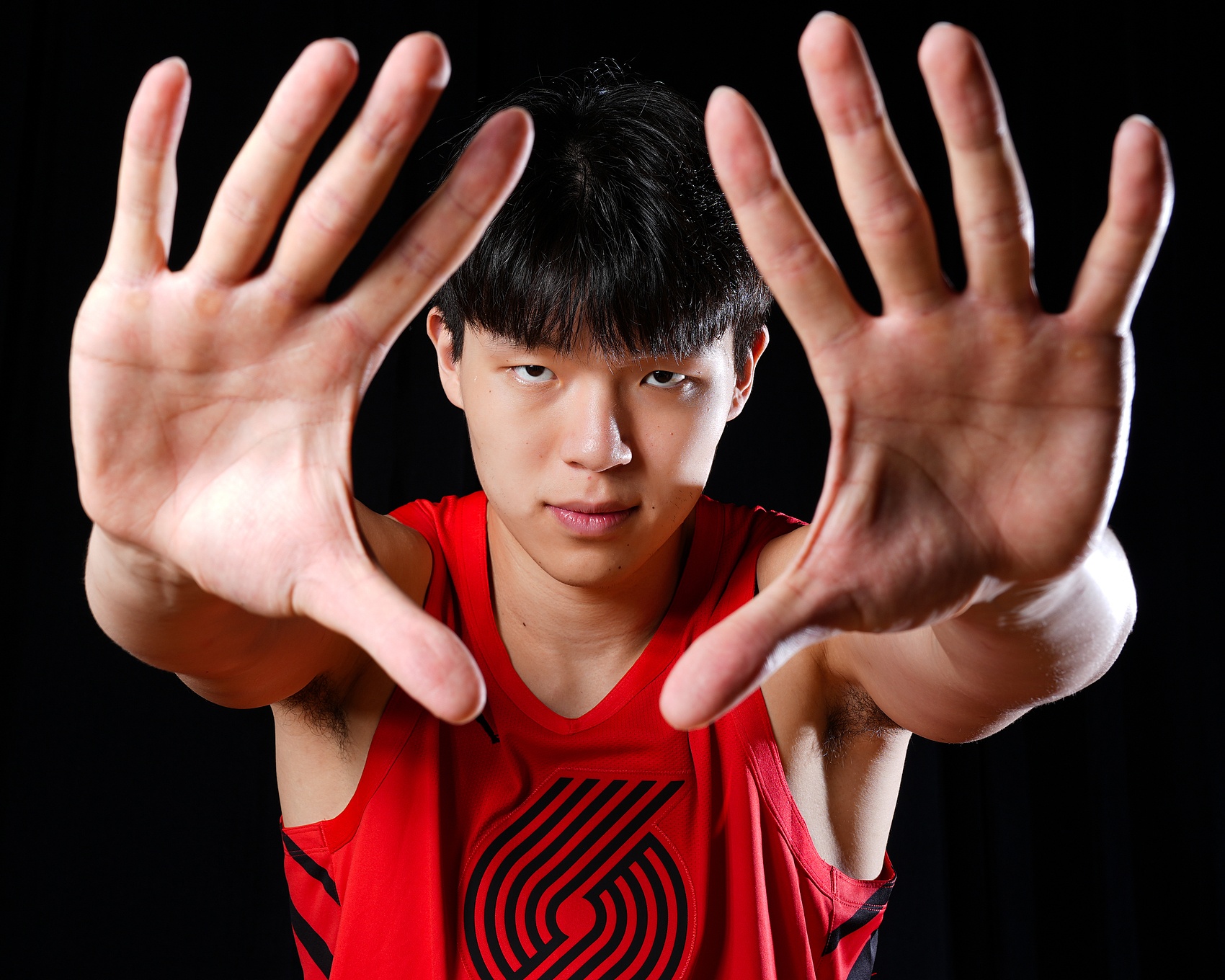 对阵勇士!明天杨瀚森将迎季前赛首秀 一起预测一下他的数据吧!