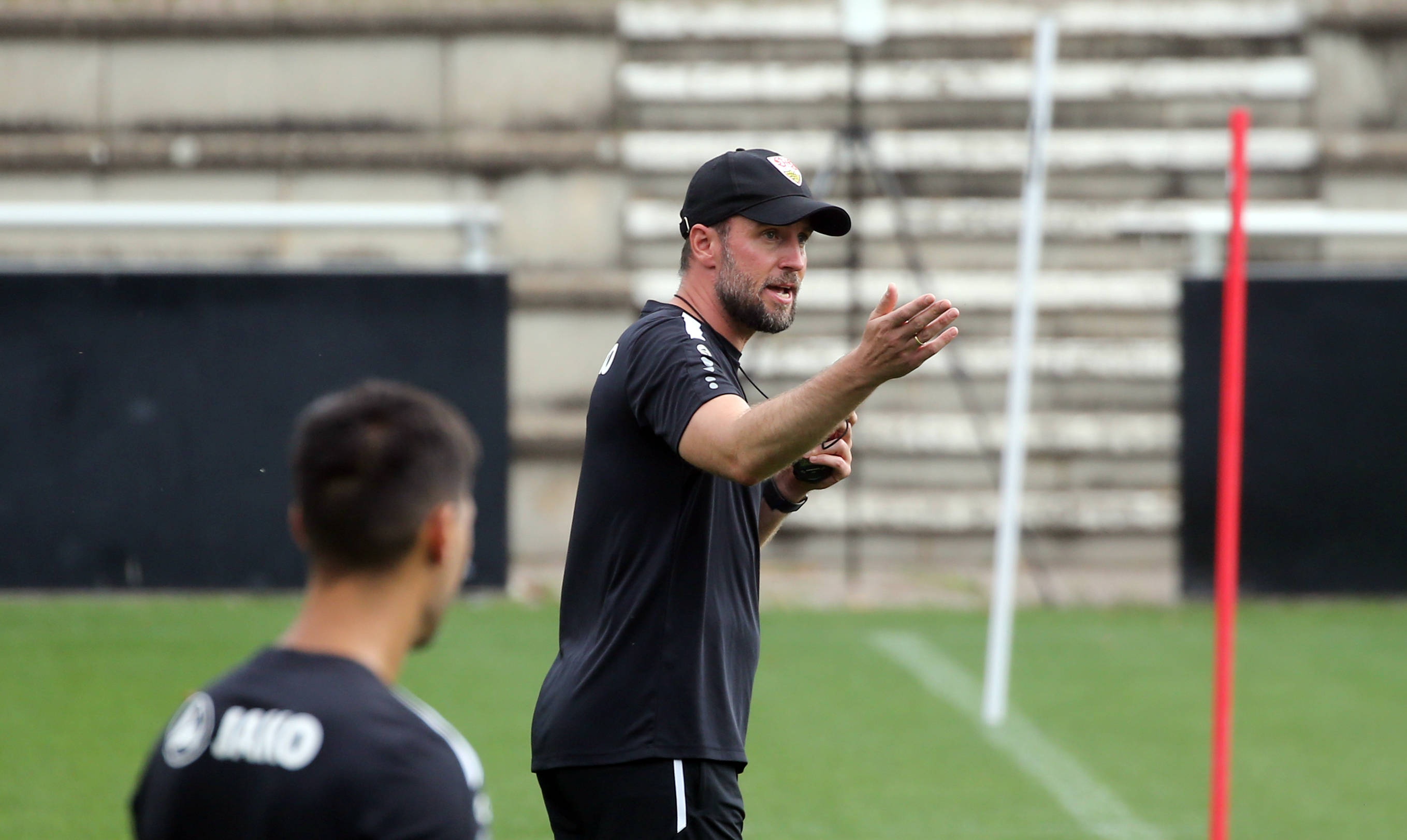 斯蒂勒：小赫内斯未来可能执教拜仁，他的足球风格与拜仁相契合