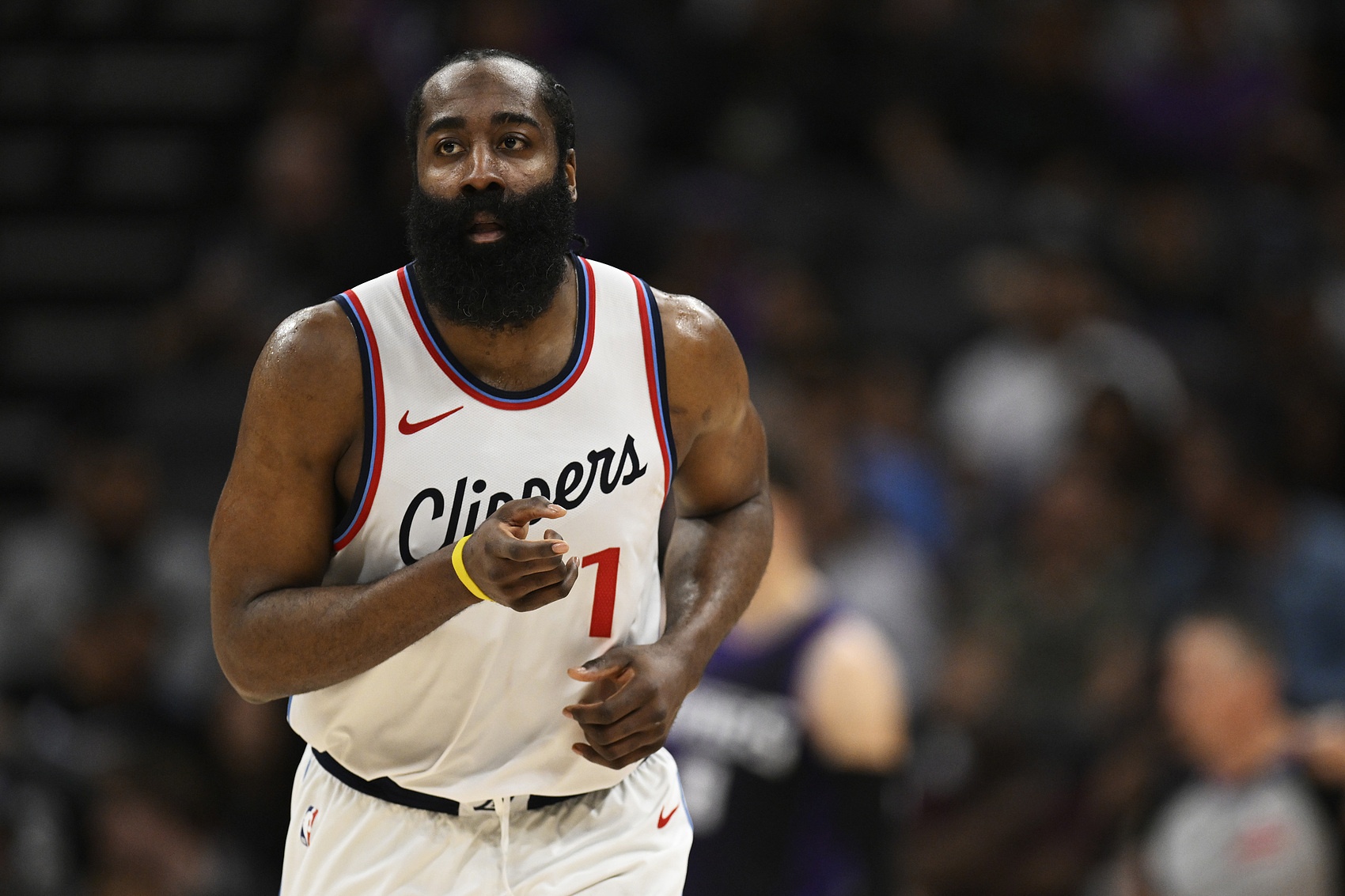 贝弗利：哈登的比赛没有弱点 他能攻筐&罚球&投三分&组织