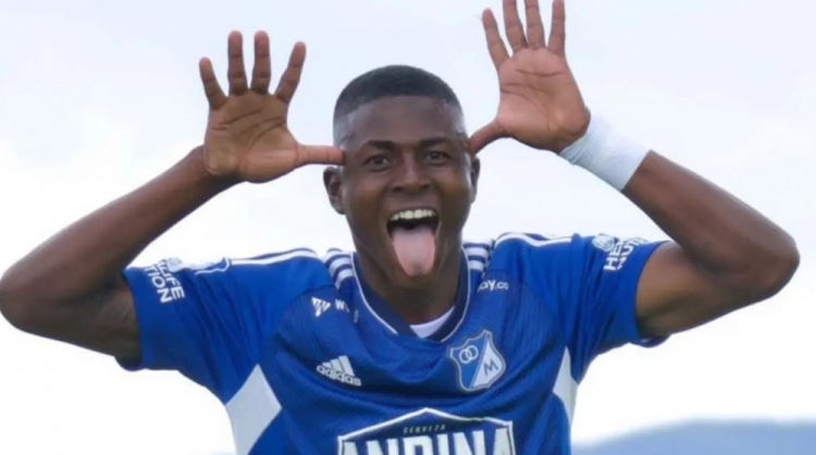 巴媒：哥伦比亚天才前锋是内马尔迷弟，为致敬偶像改球衣印字