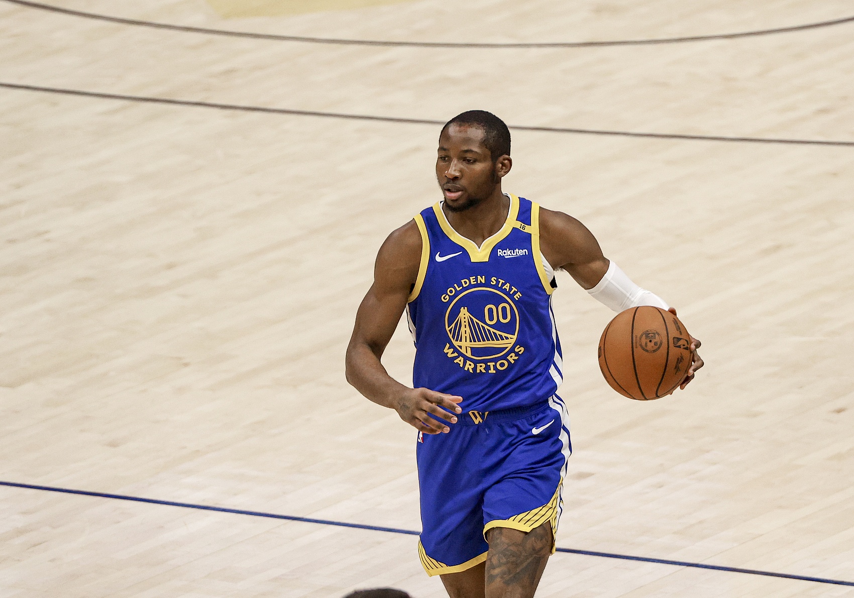 790万变底薪？若库明加的资质报价过期 勇士有权给他任何报价