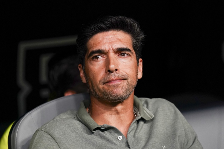 帕尔梅拉斯主帅：我不会忘记极端球迷对我所做的，这让我内心流血