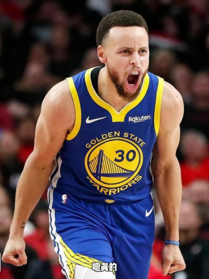 杨毅：利拉德给人的震撼感不在库里之下 前者强攻的球比库里更多