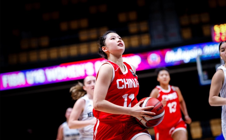 未来可期！李沅珊场均出场28.4分钟 得到18.2分2.6板1.8助1.0断