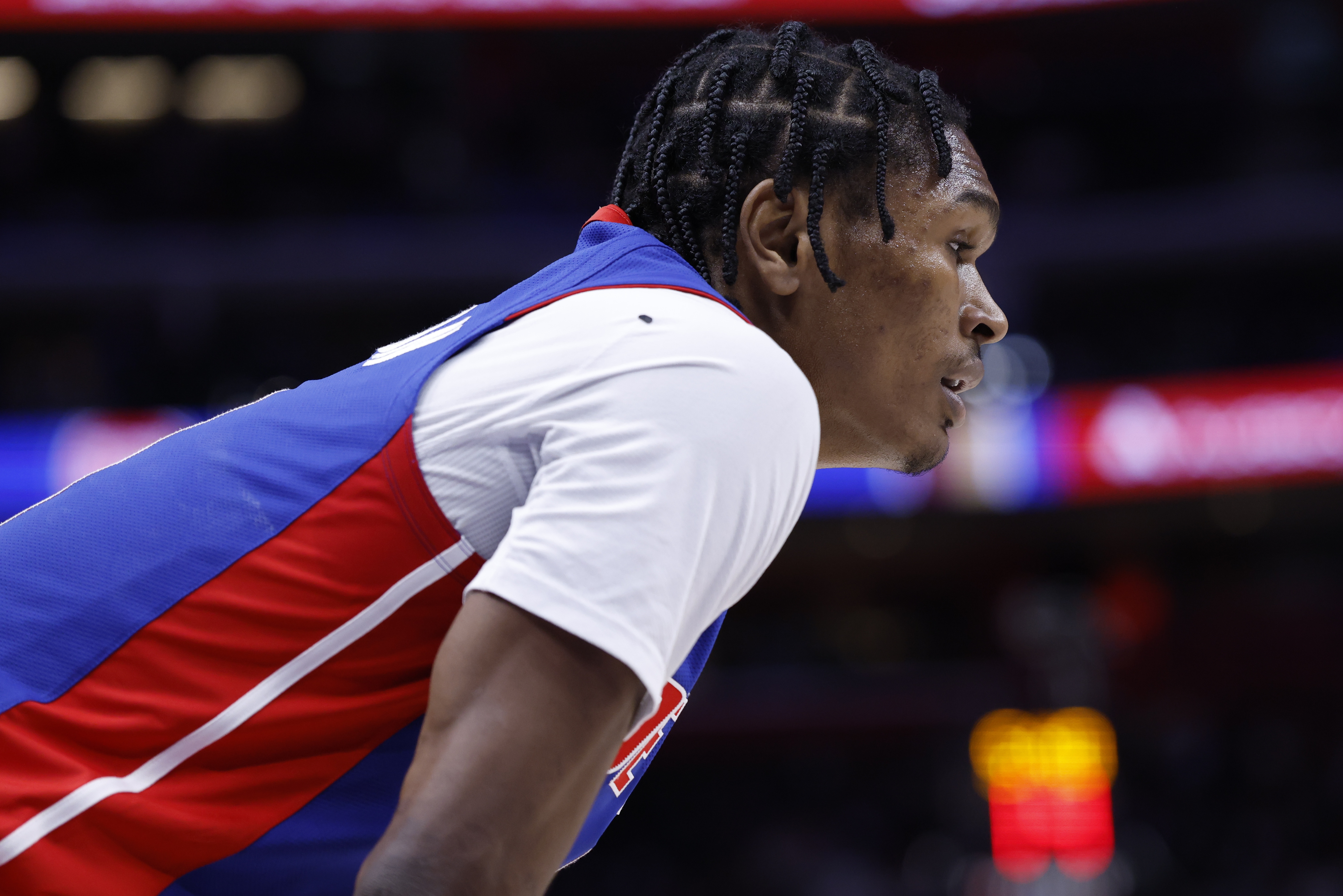 活塞主帅：期待奥萨尔霍兰取得进步 会让他们更多地搭档出场