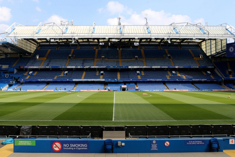 跟队记者：受风暴影响，利物浦球迷前往斯坦福桥遇阻