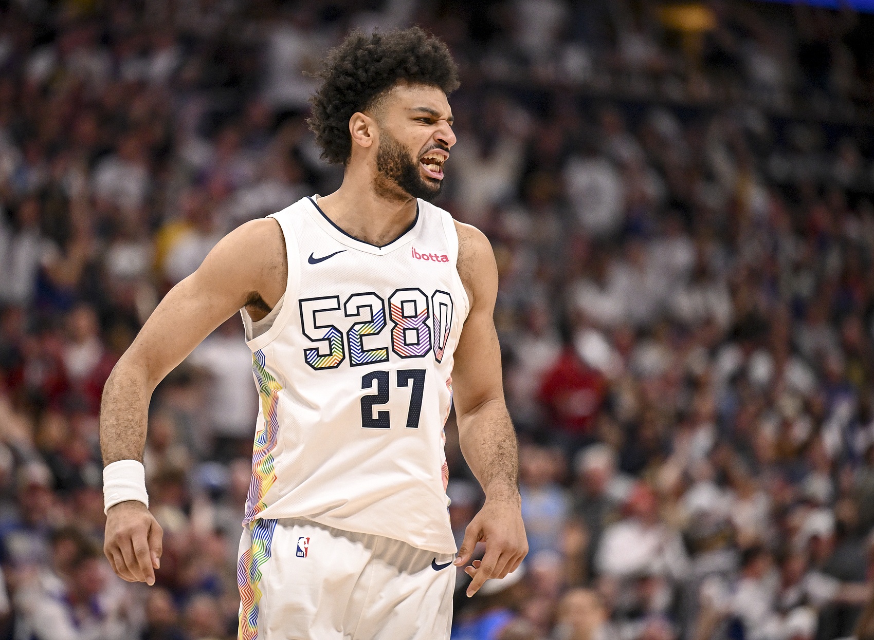 穆雷：瓦兰被低估了 他篮下表现稳定身体对抗极强会成为对手麻烦