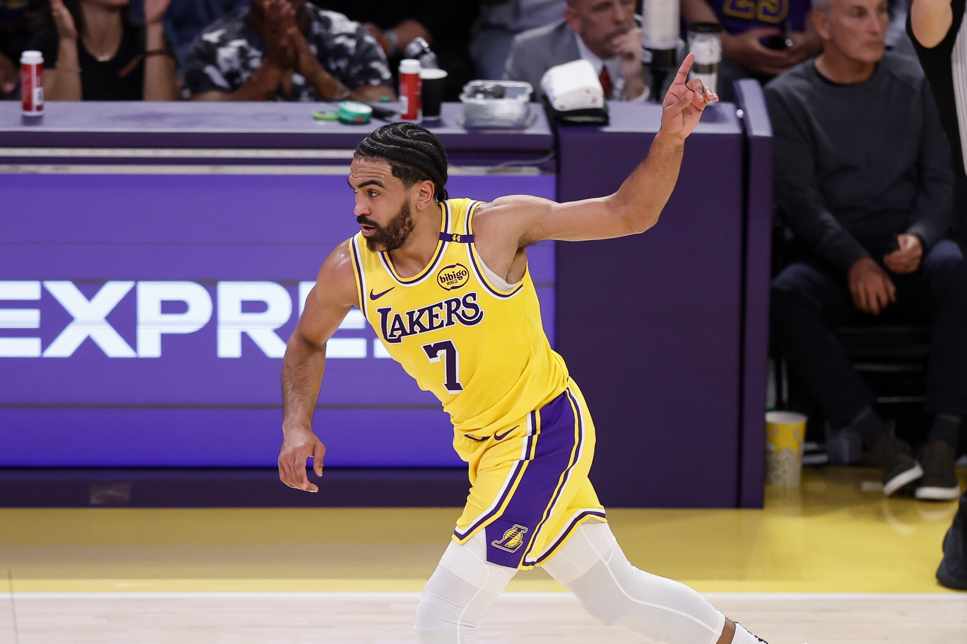 文森特谈团建活动：能让大家了解彼此 这能起到长远作用