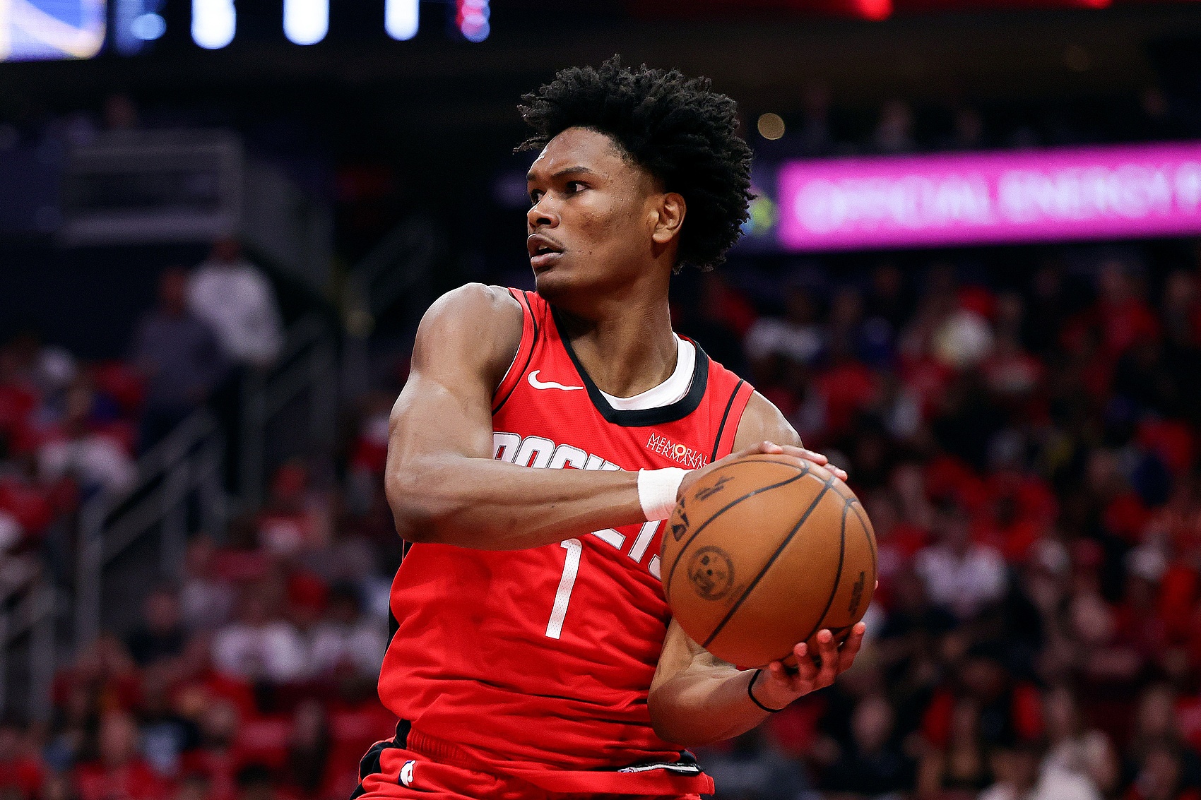 谢泼德谈和阿门搭档后场：他的攻筐非常有威胁 能吸引大量防守