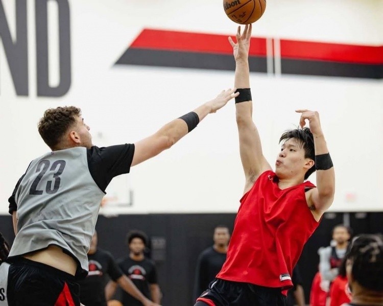 克林根：杨瀚森对阵国王时展示了实力 属于他的机会总会来的