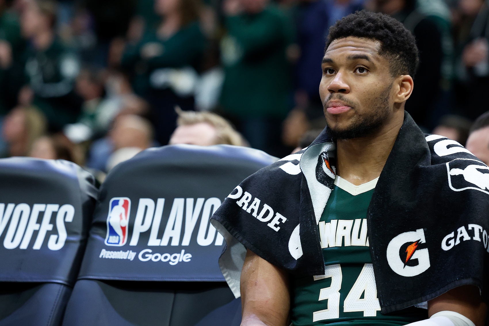 雄鹿签约字母哥五弟！Shams：这笔签约字母哥没有参与